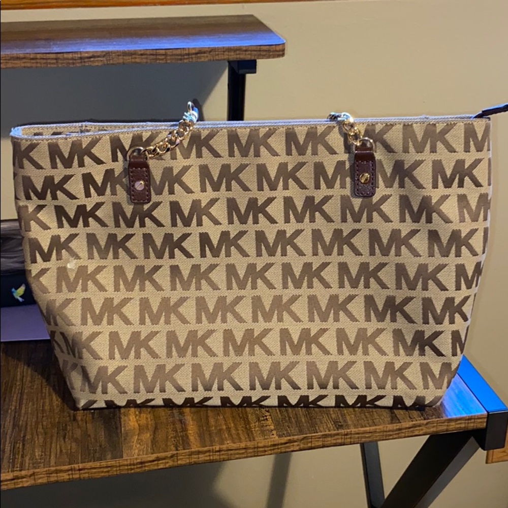Mk purse! SOLD
